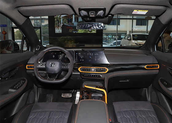 2023 Vehículo de combustible SUV Changan UNI-T 1.5T Vehículo deportivo SUV de gasolina