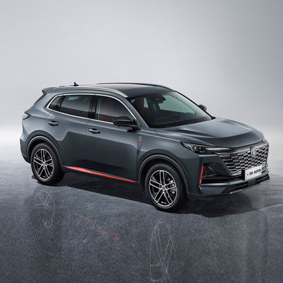 4 puertas 5 asientos Changan CS55 MÁS 2023 la gasolina de la versión 1.5T DCT de la ballena azul