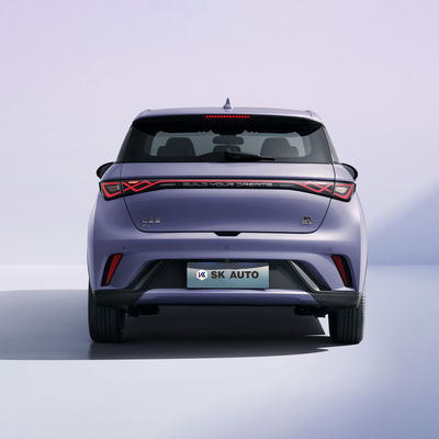 2023 en existencia automóviles rentables EV del sedán los 405km del delfín de BYD para la familia