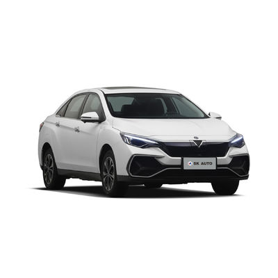 El cruzar largo se extiende el automóvil EV Dongfeng Venucia D60EV de los 420km que se extiende el cruzar largo los coches de los 420km EV para las familias