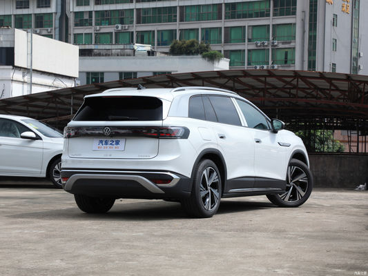 Auto eléctrico Volkswagen ID6 - 5 puertas 8 horas tiempo de carga 500 Km alcance