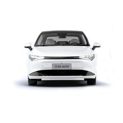En existencia automóvil a estrenar de los vehículos 5-Seat de la energía de Xiaopeng P5 los 0km del coche de Ev para las familias