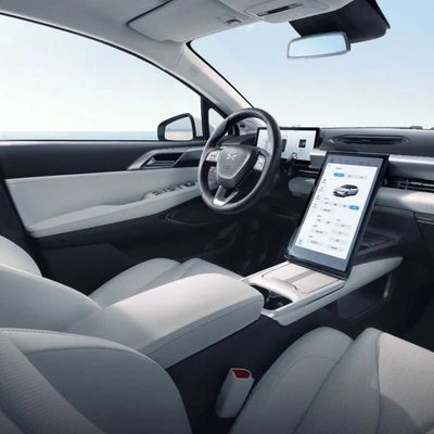 En existencia automóvil a estrenar de los vehículos 5-Seat de la energía de Xiaopeng P5 los 0km del coche de Ev para las familias