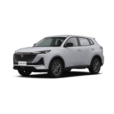 4 puertas 5 asientos Changan CS55 MÁS 2023 la gasolina de la versión 1.5T DCT de la ballena azul