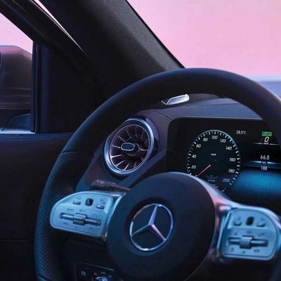 2024 Mercedes Benz EQA 260 Automóvil eléctrico SUV de lujo 619 km Largo alcance EQA EQB EQC Nuevo vehículo de energía EV coche