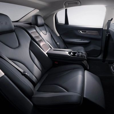 Sedán de alta velocidad de Hongqi New Energy 5 Seater de HongQi EQM5 EV del coche medio eléctrico puro del coche los 431km