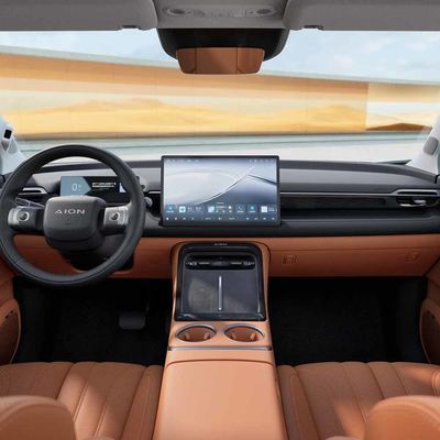 AION V más el suv eléctrico 2022 2023 de los vehículos de New Energy listos para enviar los coches para las familias