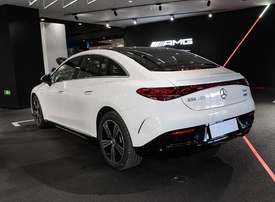 Mercedes EQE 4MATIC Limousine eléctrico con batería de litio ternario de 96,1 KWh y carga de 0,62 horas 255/45 R19