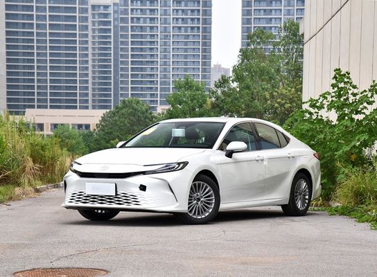 Toyota Modelo de tamaño medio Camry 206Nm Torque 173PS Potencia 2024