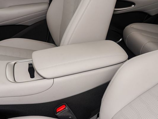 Display de pantalla táctil Características interiores 2025 Modelo BYD EV Coche con techo solar y batería de 60.9kWh Energía de carga rápida Vehículo eléctrico en venta