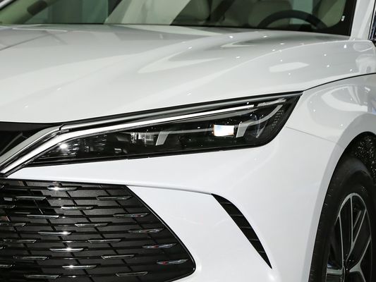 2025 BYD Coche eléctrico Qin L EV Multi-link Suspensión independiente Carga rápida Nuevo modelo de venta caliente con techo solar