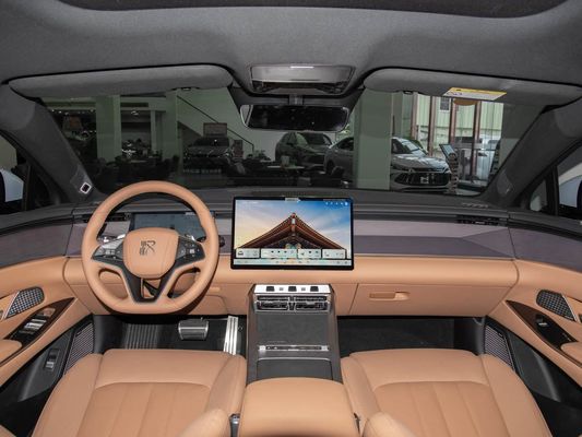 Modelo de vehículo 601km Rango de 83.2kWh Capacidad de la batería AWD Carga rápida Techo solar Alta tensión Confortable para la familia