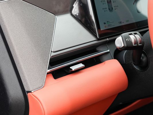 2025 BYD Nuevo vehículo eléctrico para rendimiento Tang L 810kW Potencia AWD Carga rápida 1000w/h 600km Alcance Largo alcance 7 asientos con techo solar