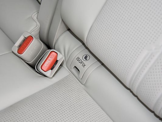 350kW de potencia del motor SUV totalmente eléctrico Honda S7 Largo alcance 650km de carga rápida EV Nueva venta caliente con techo solar para la familia