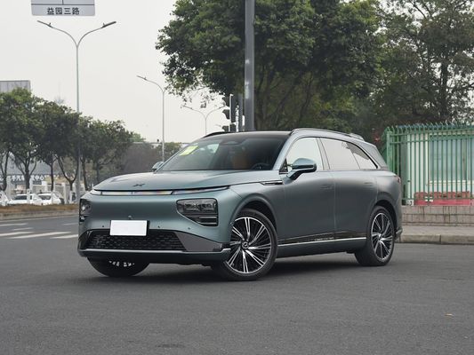 Maximice su experiencia de conducción con el Xpeng G9 Vehículo eléctrico de carga rápida Torque máximo del motor 695N.m Potencia máxima del motor 423kW Velocidad máxima 200km/h