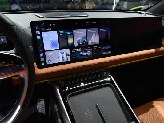 Maximice su experiencia de conducción con el Xpeng G9 Vehículo eléctrico de carga rápida Torque máximo del motor 695N.m Potencia máxima del motor 423kW Velocidad máxima 200km/h
