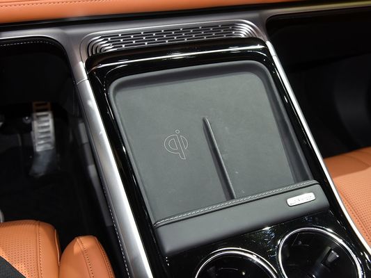 Maximice su experiencia de conducción con el Xpeng G9 Vehículo eléctrico de carga rápida Torque máximo del motor 695N.m Potencia máxima del motor 423kW Velocidad máxima 200km/h