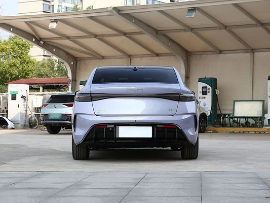 2025 BYD Vehículo eléctrico sello EV Smart Modelo 650KM Largo alcance 80.64kWh Batería de carga rápida Venta caliente con techo solar