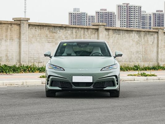 2025 BYD Sello del vehículo eléctrico 06GT Tiempo de carga rápida de 0.33 Hrs y rendimiento Largo alcance 550KM Batería grande con techo solar para la familia