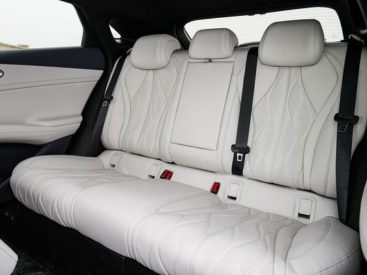 2025 BYD Sello del vehículo eléctrico 06GT Tiempo de carga rápida de 0.33 Hrs y rendimiento Largo alcance 550KM Batería grande con techo solar para la familia