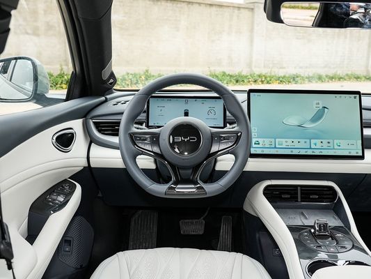 2025 BYD Sello del vehículo eléctrico 06GT Tiempo de carga rápida de 0.33 Hrs y rendimiento Largo alcance 550KM Batería grande con techo solar para la familia