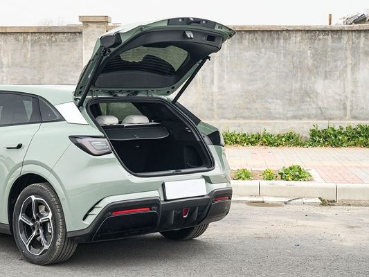 2025 BYD Sello del vehículo eléctrico 06GT Tiempo de carga rápida de 0.33 Hrs y rendimiento Largo alcance 550KM Batería grande con techo solar para la familia