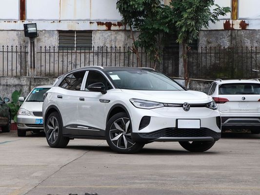Inmejorable rendimiento VW ID4 coche eléctrico de segunda mano con un alcance de 600 km y un techo solar panorámico que no se puede abrir